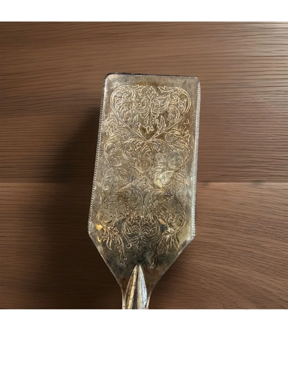 Decorative Gold Cake Server - Gold